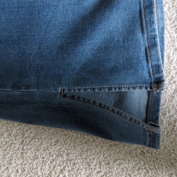 High rise sculpting bootcut jeans - Picture 9 of 14